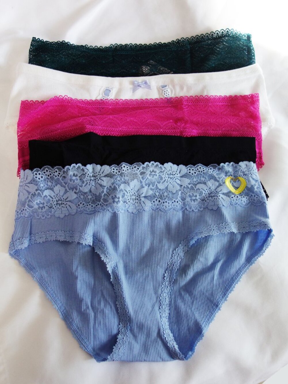 Victoria's Secret Cotton Highugger Bundle of (5) Size (M) Lace NWT!